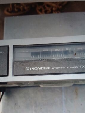 PIONEER Silver and Black Stereo Tuner TX Front Panel